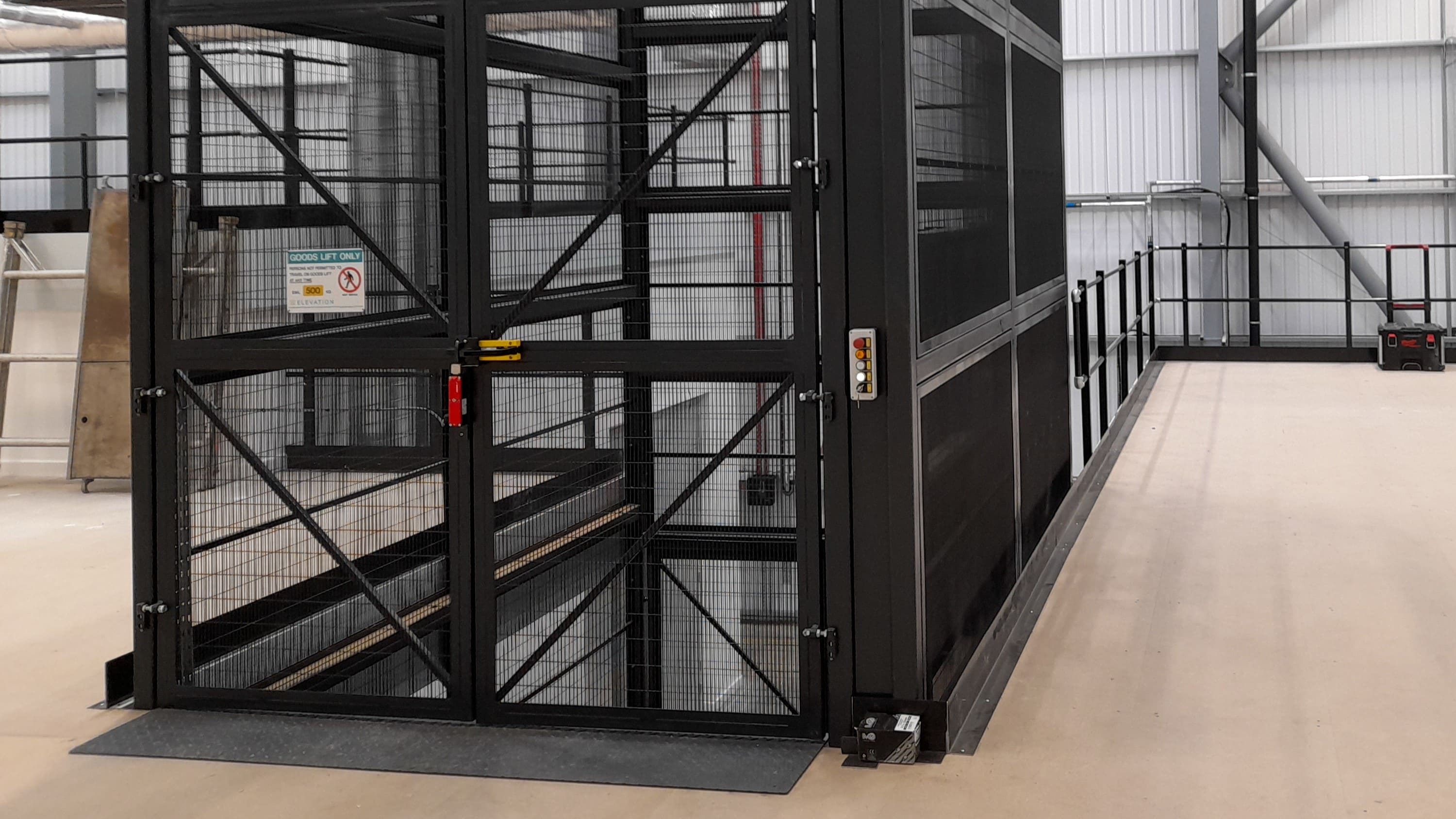 Goods lift