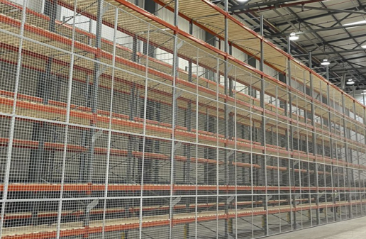 Anti-collapse mesh for racking